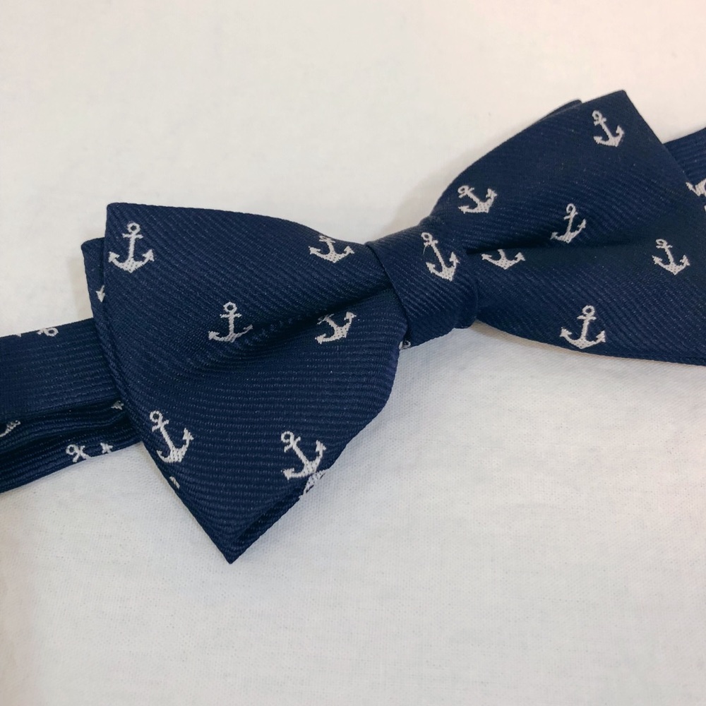 Nautical preppy Boys navy/white bow tie